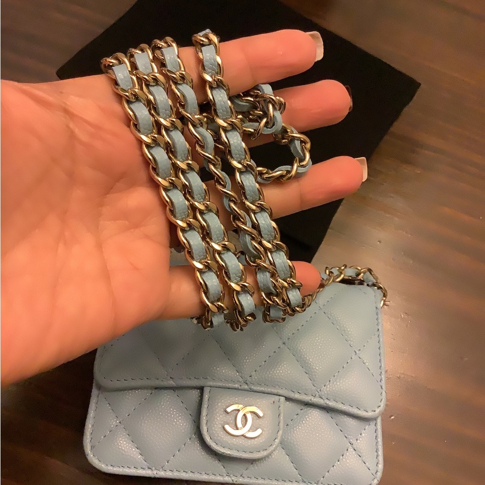Chanel Micro Flap - Picture 3 of 7
